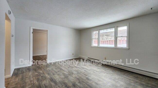 Foto del edificio - 811 7th Ave N