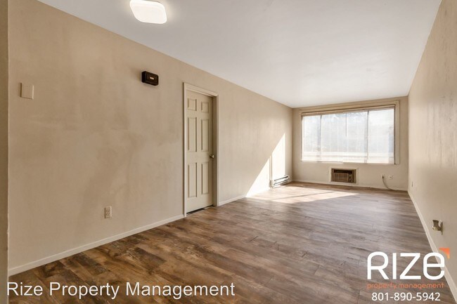 Building Photo - 1 br, 1 bath House - 751 S 300 E #202