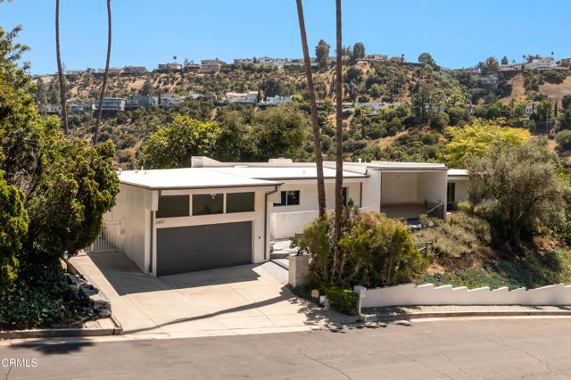 Building Photo - 2657 Zorada Dr