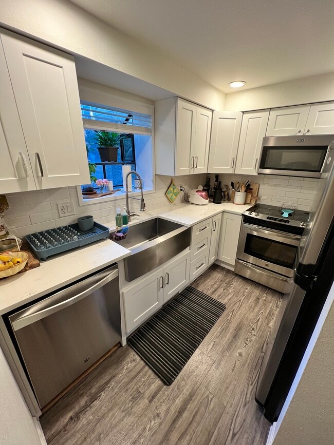 Foto del edificio - 3927 108th Ave NE