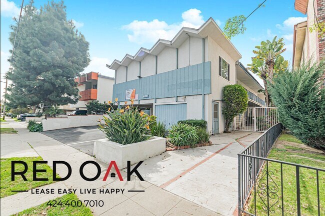 Foto del edificio - 4037 McLaughlin Ave