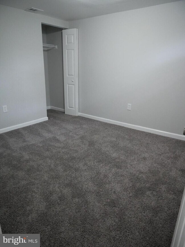 Foto del edificio - 8457 Imperial Dr