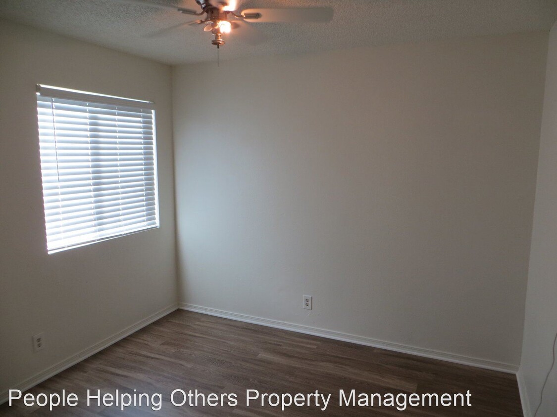 Foto principal - 5236 Naranja St