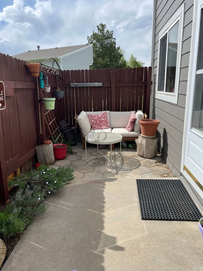 Building Photo - Fabulous 2 BED/1.5 BATH Condo in Boulder! ...