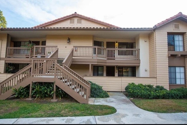 Foto del edificio - 12530 Carmel Creek Rd