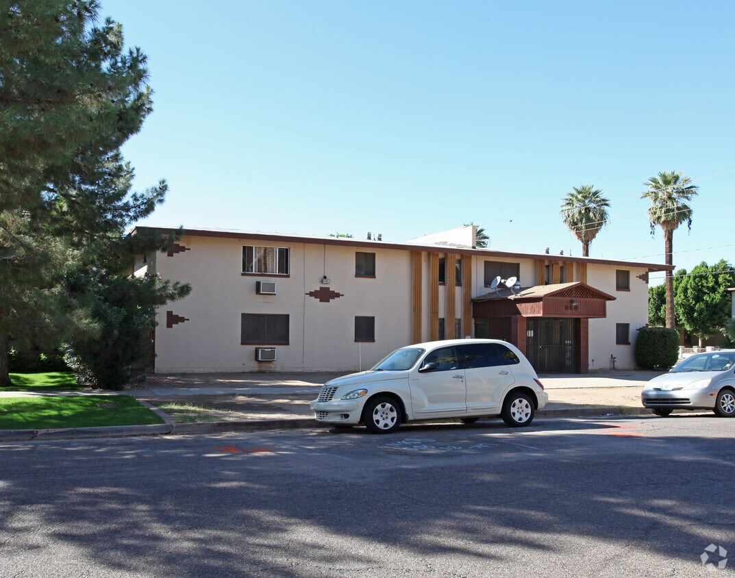 Foto del edificio - 846 North 4th Avenue Apartments