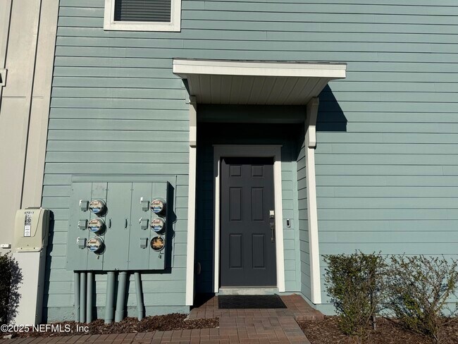 Building Photo - 72 Bramble Ct