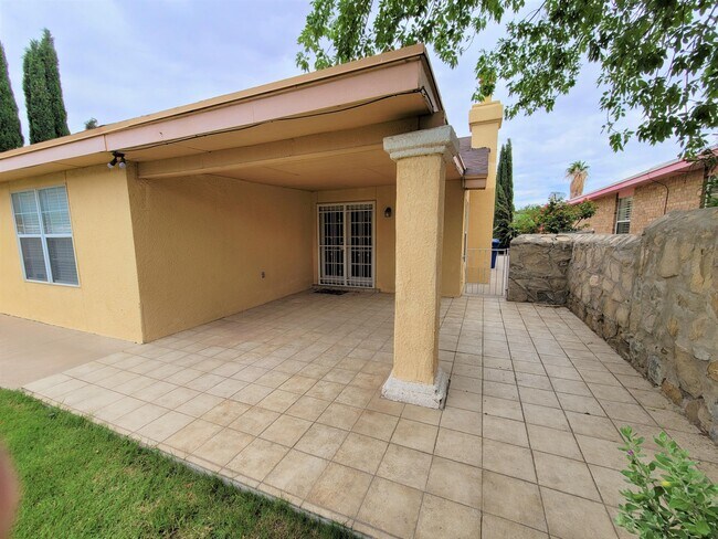 Foto del edificio - 12034 Village Gate Dr
