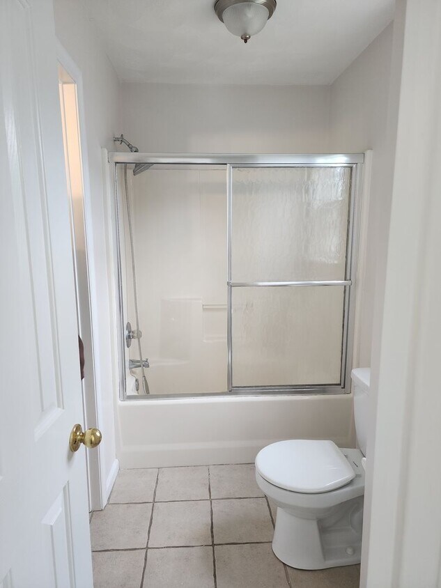 Foto del edificio - 4800 sq ft 8 bd 5 bath