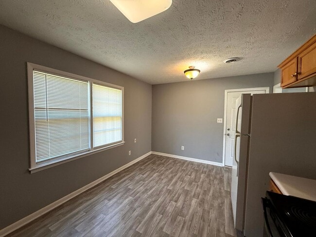 Building Photo - 175 Brocton Dr