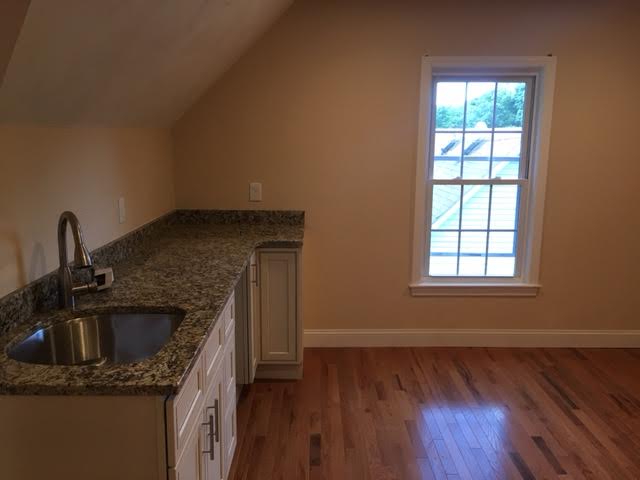 Kitchen 2 - 11 Richmond Ave
