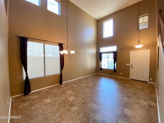 Foto del edificio - 6330 W Big Oak St