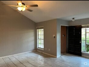 Building Photo - 9514 Wellsworth Dr