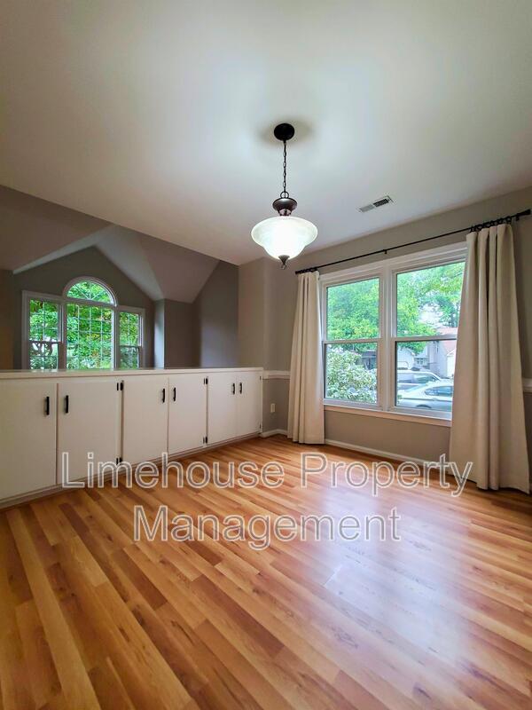 Foto del edificio - 909 Brandon Quay