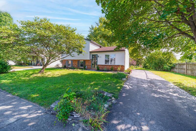 2452 Cedar Creek Dr, Grove City, OH 43123 House Rental in Grove City