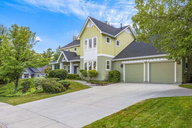 Foto del edificio - MODERN HIGHLANDS HACKBERRY FARMHOUSE ON PR...