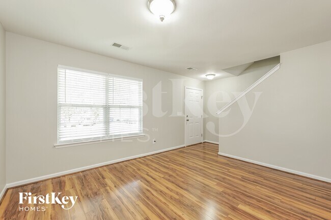 Building Photo - 151 Forest Glade Rd