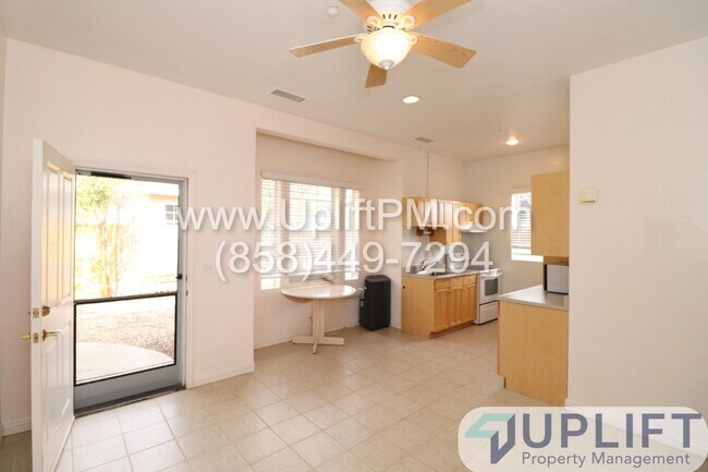 Building Photo - 1 Bed, 1 Bath Apartment on Quiet Property,...