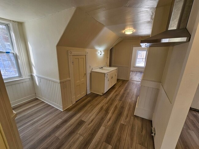 Foto del edificio - 227 Rockingham St