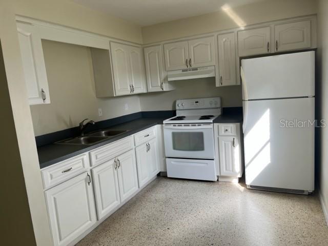 Foto del edificio - 467 93rd Ave N