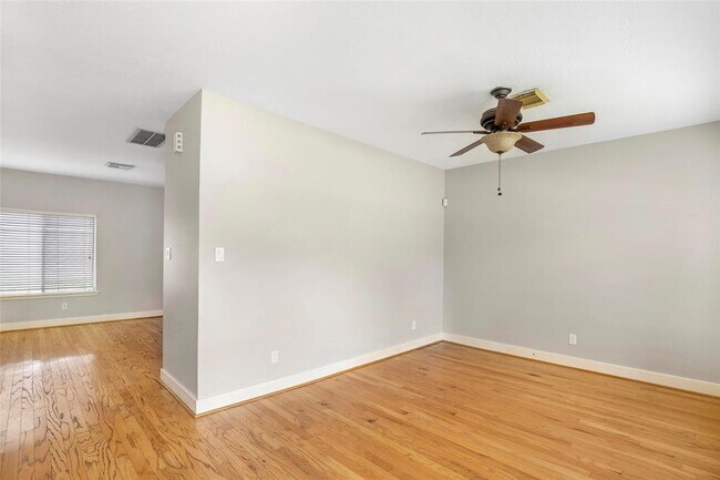 Foto del edificio - 18631 Atasca Oaks Dr