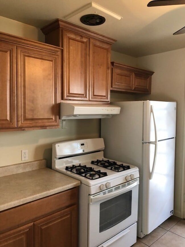 Building Photo - Adorable 2 bed 1 bath home near Downtown V...