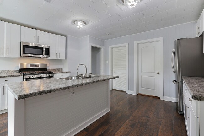 Foto del edificio - 14314 Beacon Ave