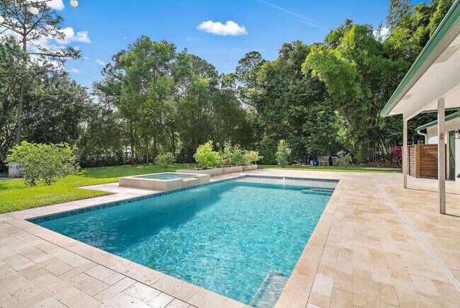 Foto del edificio - 11828 171st Ln N