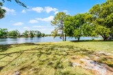 Foto principal - 485 Lakeshore Dr