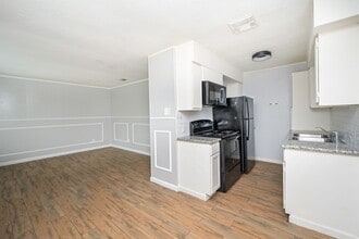 Building Photo - 506 N 3rd St