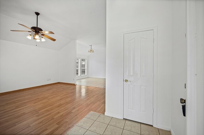 Building Photo - 26115 Cypresswood Dr