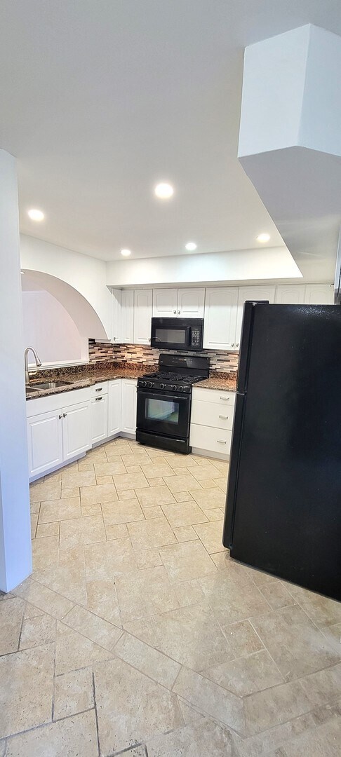 Building Photo - 992 Butter Creek Ct