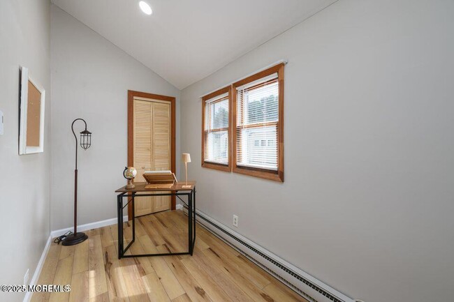 Building Photo - 127 Sixth St