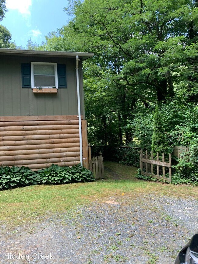 Foto del edificio - 4 br, 2 bath House - 828 Arnett Hollow Road