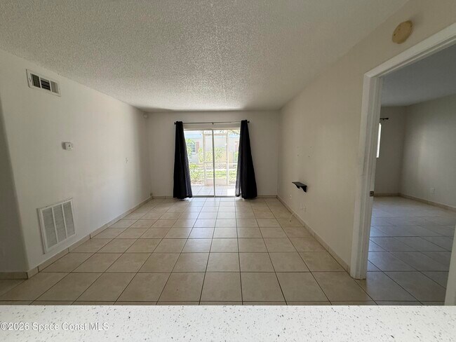 Foto del edificio - 1625 Sunny Brook Ln