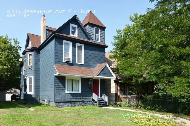 Building Photo - 415 Jessamine Ave E
