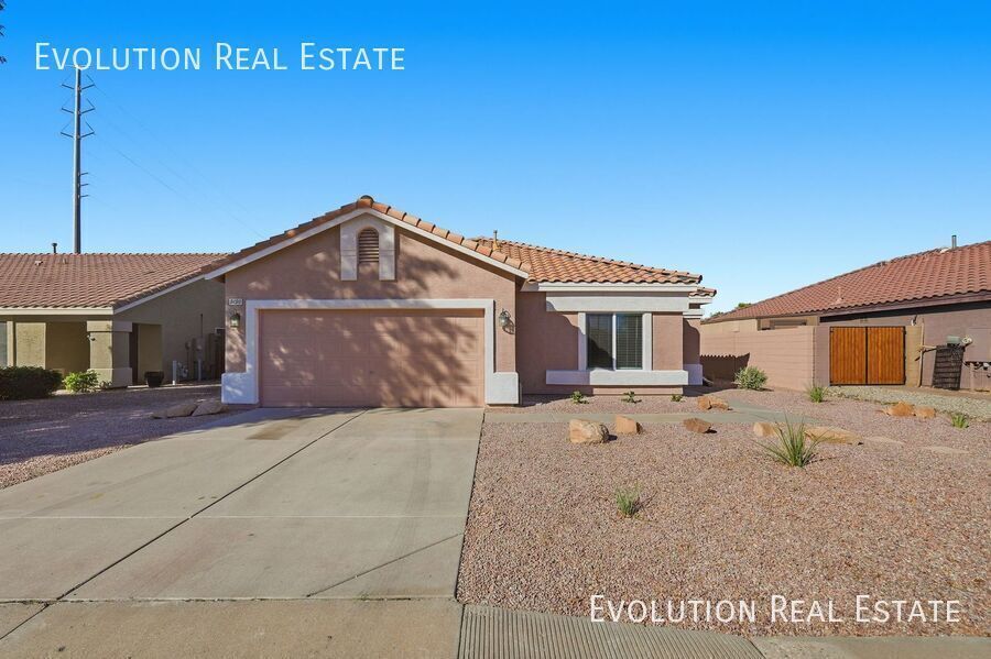 Foto principal - 3130 S 81st St