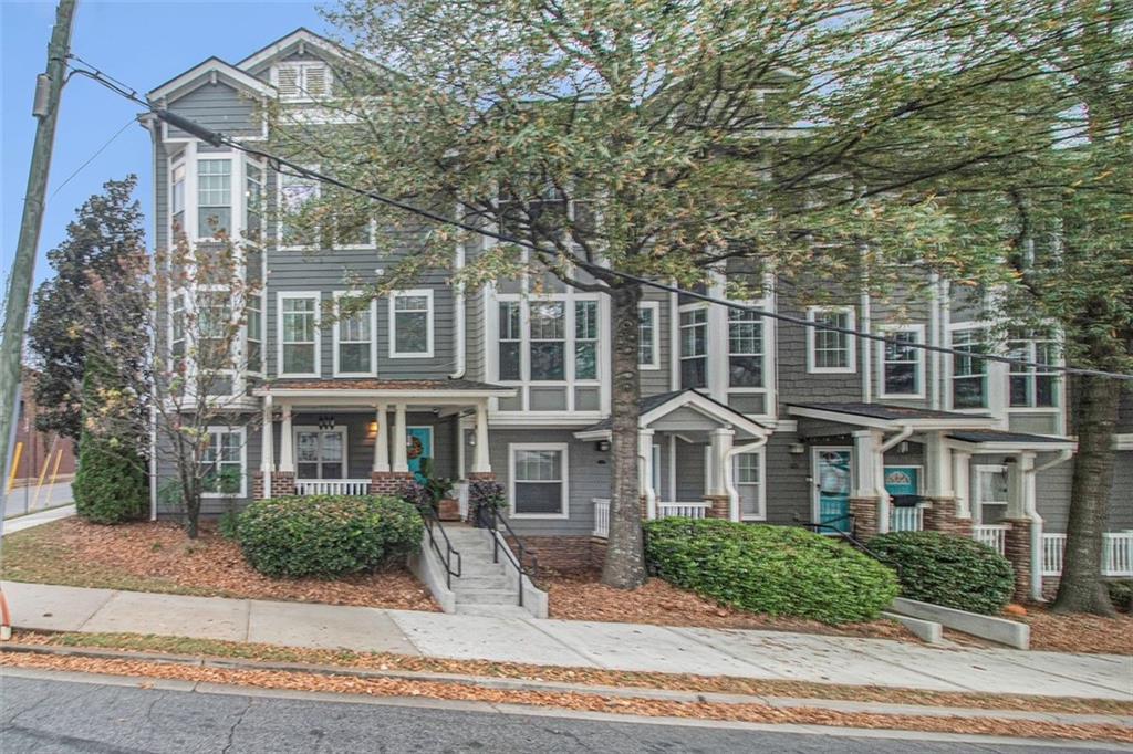 Foto principal - 1050 Park Row N