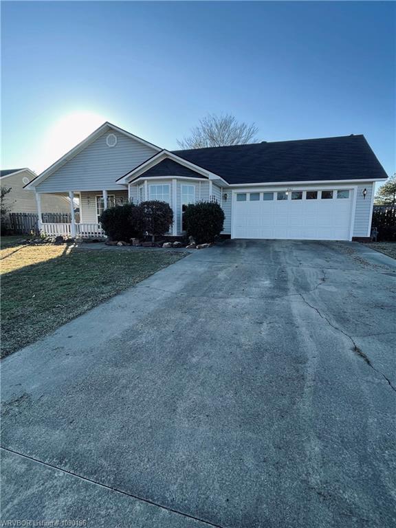 Building Photo - 261 Locust Dr