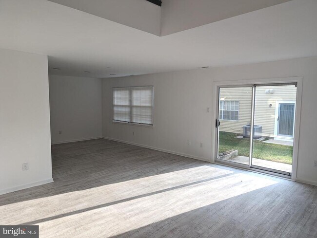 Building Photo - 10 Windsor Mews