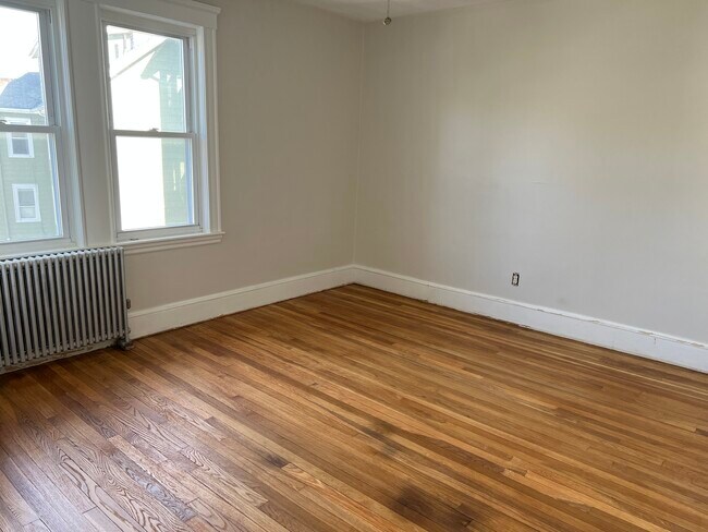 Foto del edificio - 33 Kimball Rd