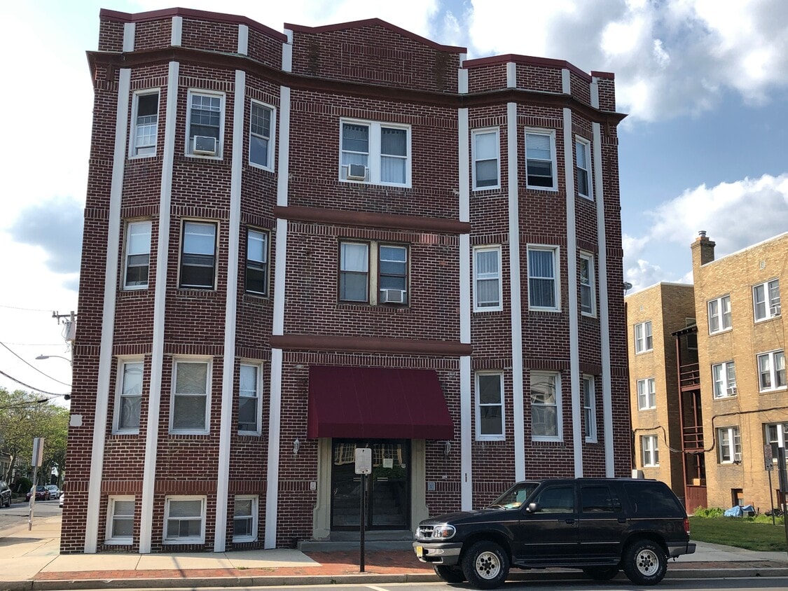 4805 Ventnor Ave Unit 9, Ventnor City, NJ 08406 Apartment for Rent in