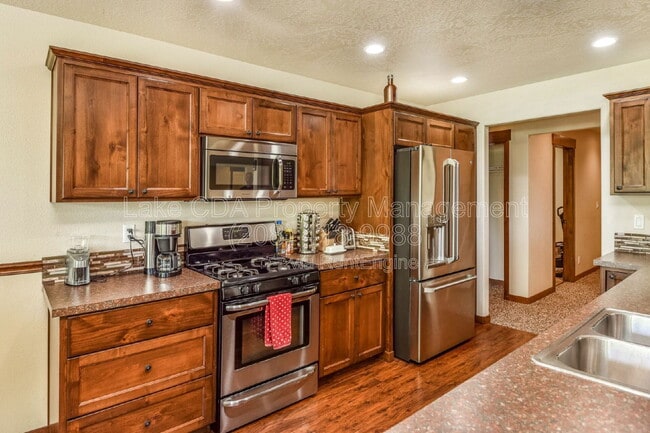 Building Photo - 10231 N Zenith St