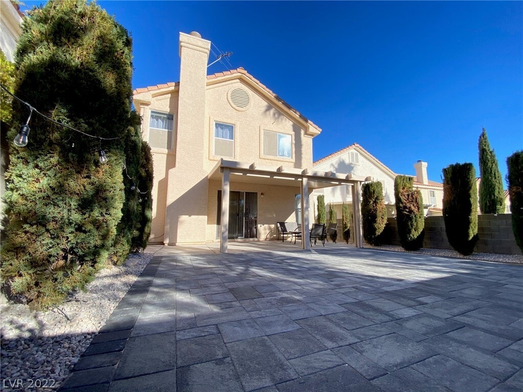 9377 Aston Martin Dr, Las Vegas, NV 89117 House Rental in Las Vegas