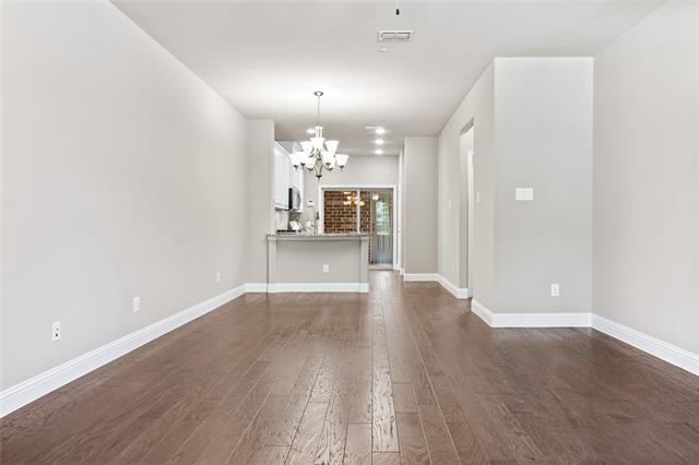 Foto del edificio - 313 Tottenham Ct