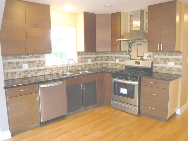Building Photo - 5310 S Archer Ave
