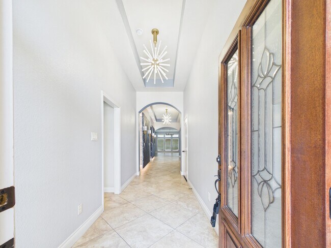 Foto del edificio - 2807 Naples Park Ln