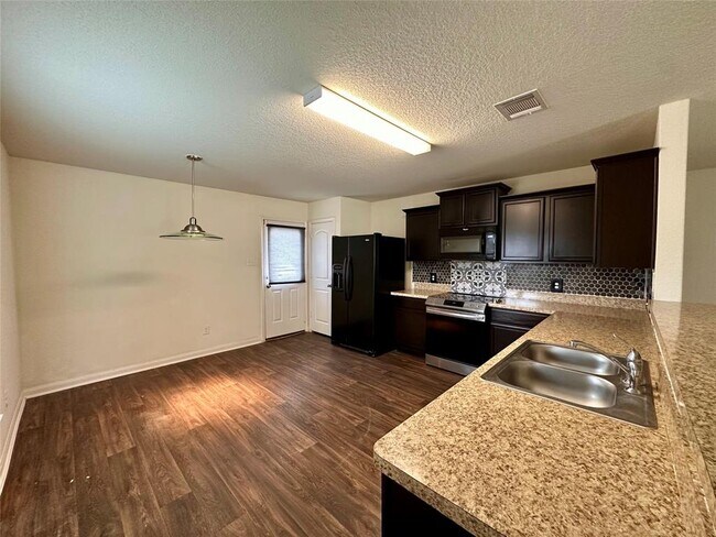 Foto del edificio - 1469 Breanna Ln