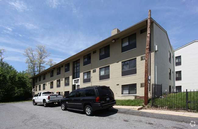 Foto del edificio - Christopher Condominiums