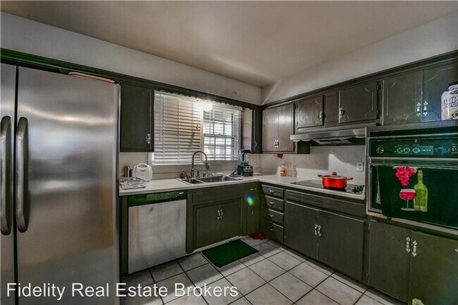 Building Photo - 3 br, 1.5 bath House - 927 Kenilworth Road